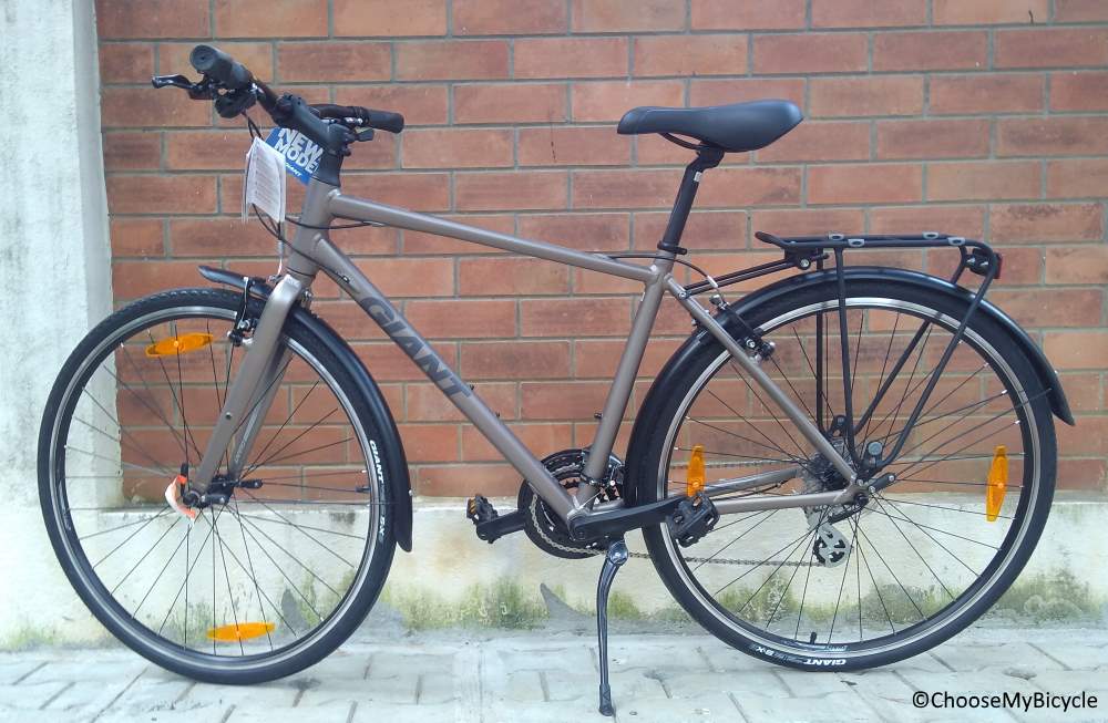 giant escape 2 bicycle Disc Mike's Bikes theres clearance for larger tires up to 45mm in width Giant Escape 2 City (2017)