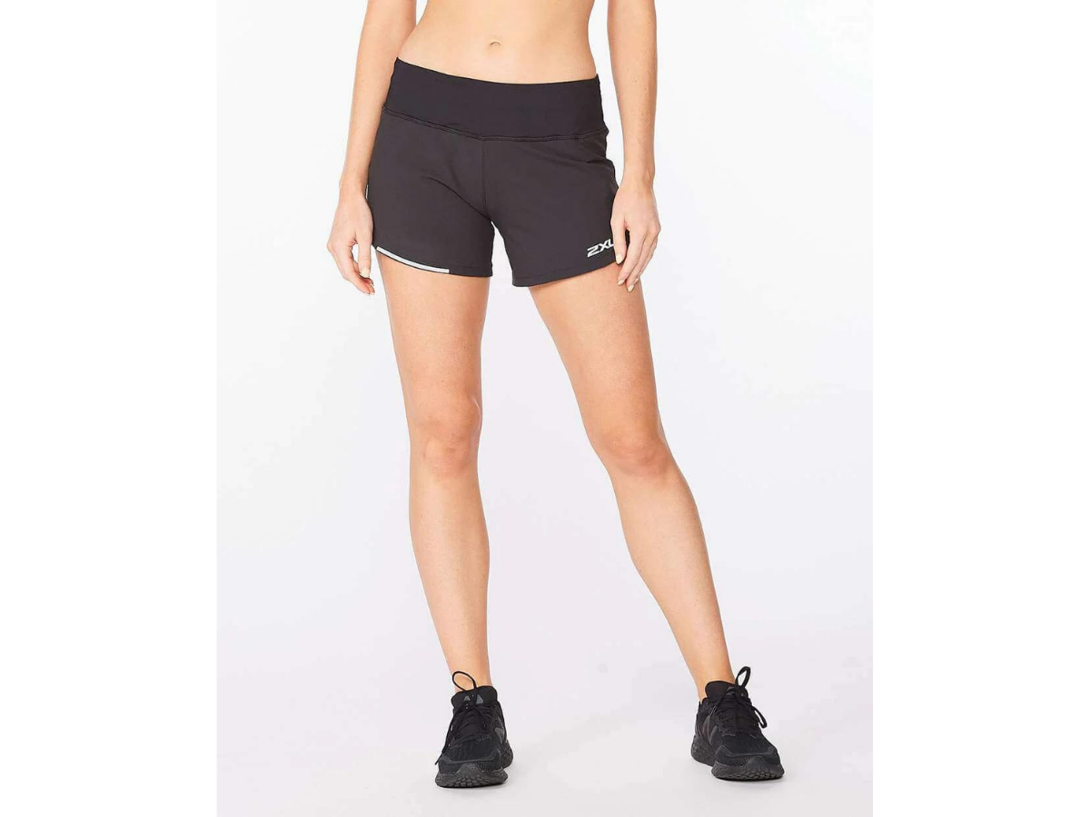2XU Aero 4 inch Shorts - Black-Silver