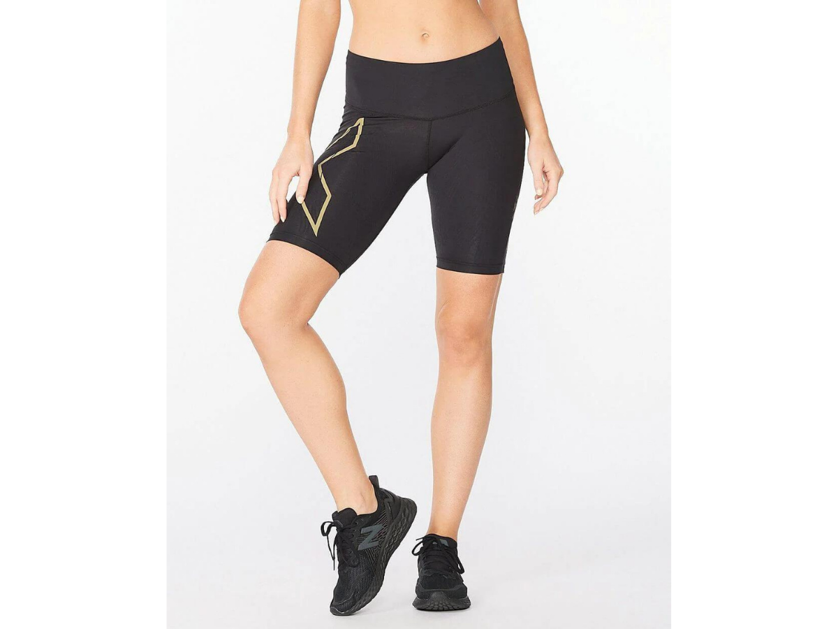 2XU Light Speed Mid-Rise Compression Shorts - Black-Gold Reflective