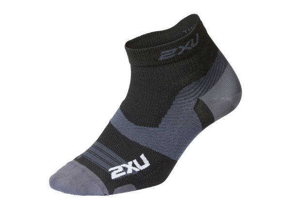 2XU Vectr Ultralight 1/4 Crew Sock - Black/Titanium
