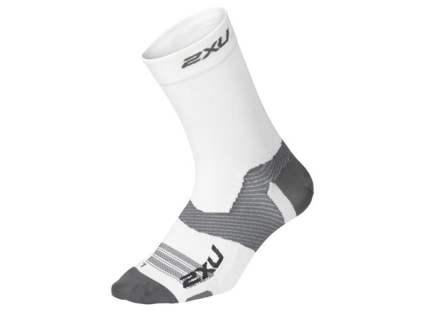 2XU Vectr Ultralight Crew Socks - White/Grey