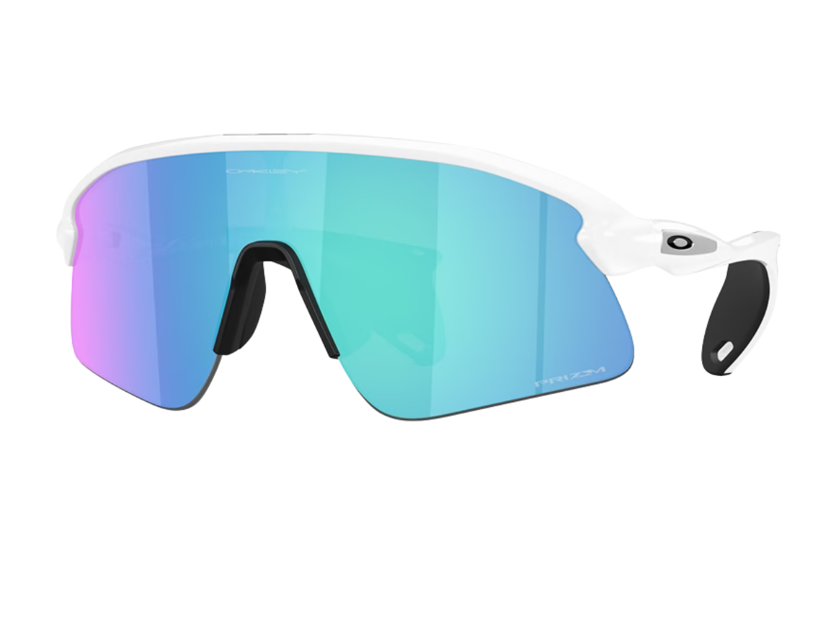 9517-04  Stunt Devil Matte White Prizm Sapphire