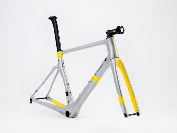Chapter 2 RERE Aero Road Rim Brake Frameset - Silver Yellow